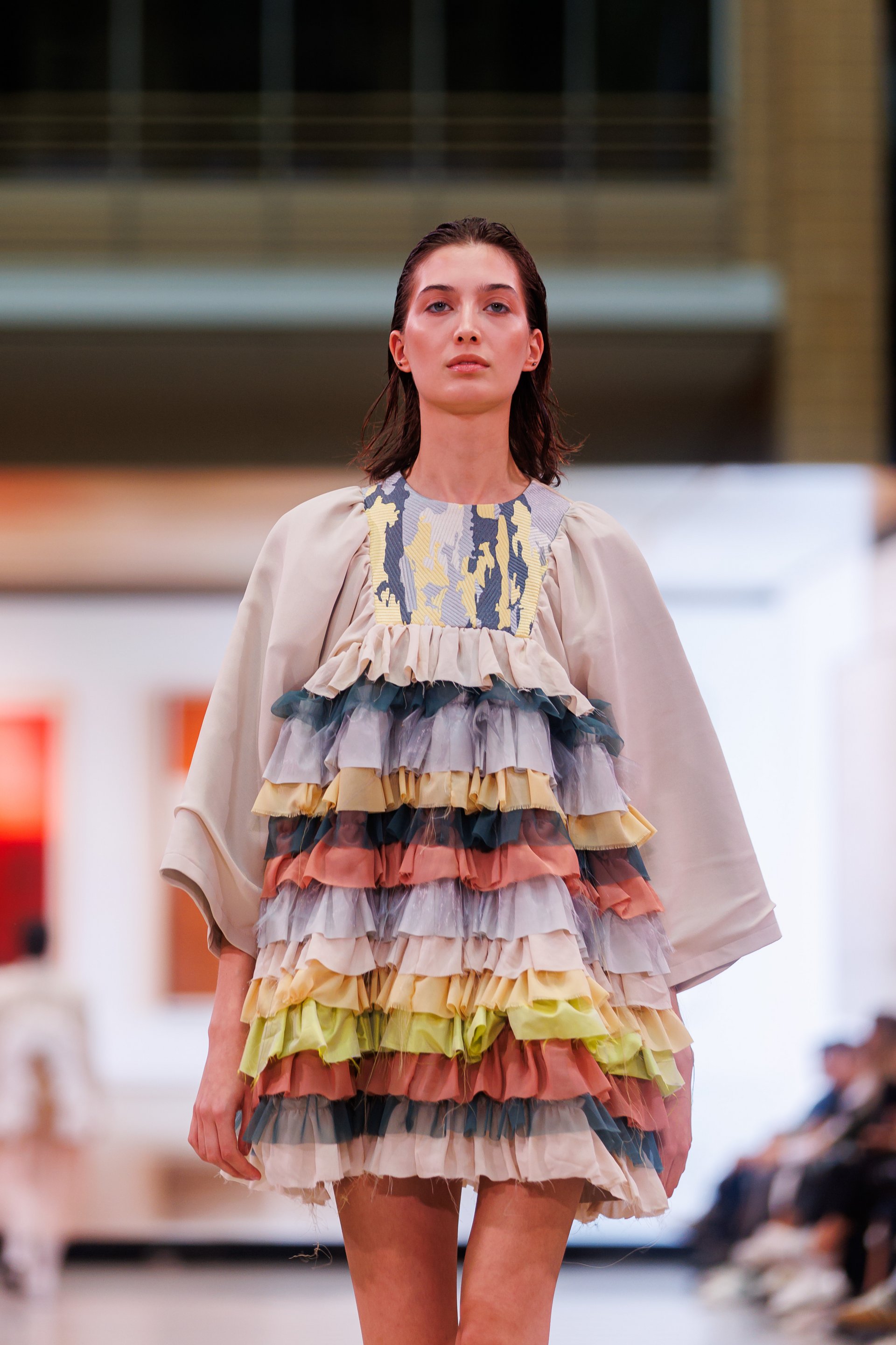 EMOTIONS - "the art of fashion" von Deviana Brobeil auf der Neo.Fashion. 2024 EMOTIONS - "the art of fashion" von Deviana Brobeil auf der Neo.Fashion. 2024