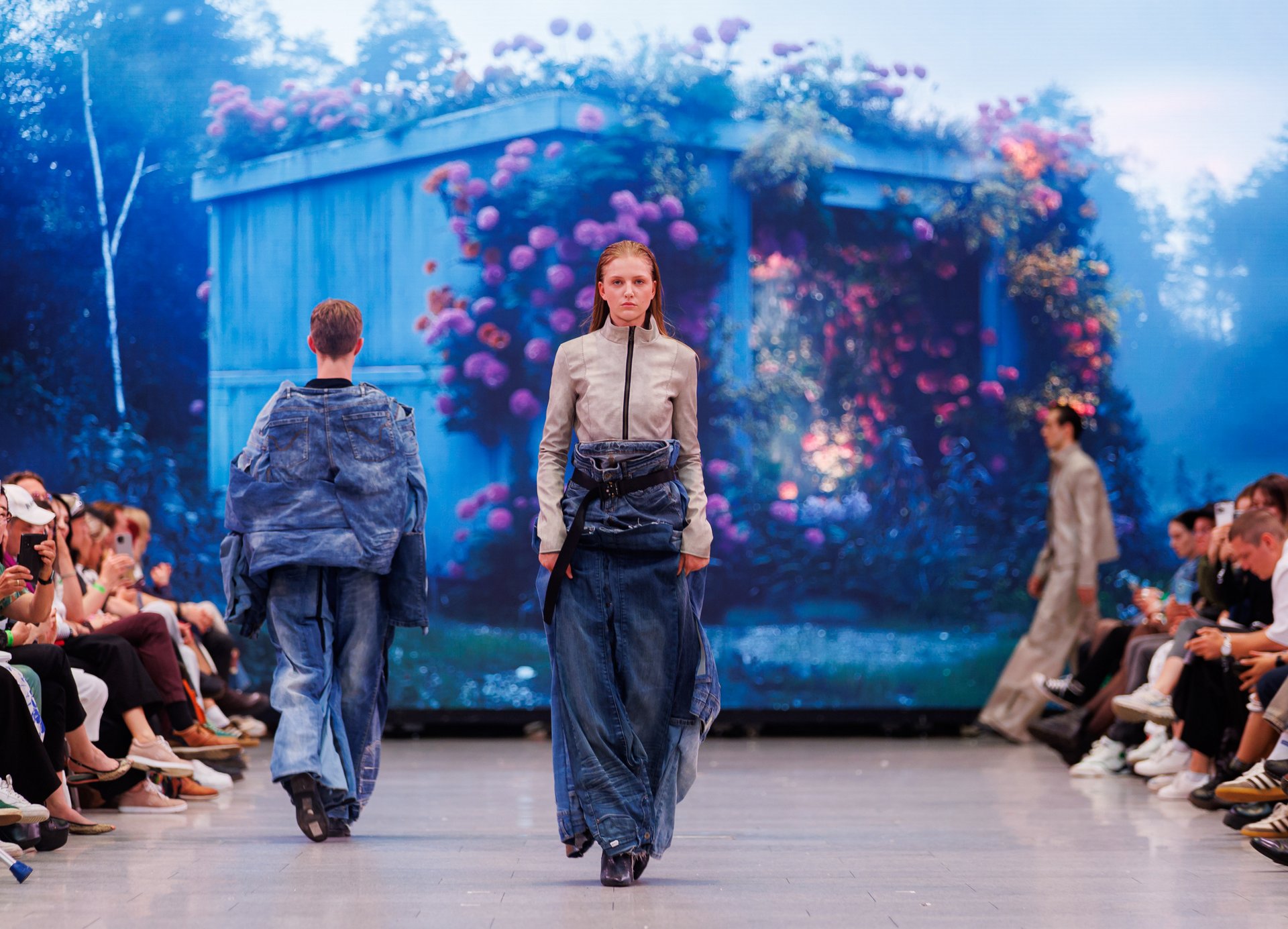 TEMPORARY HOME von Dominic Rauh auf der Neo.Fashion. 2024