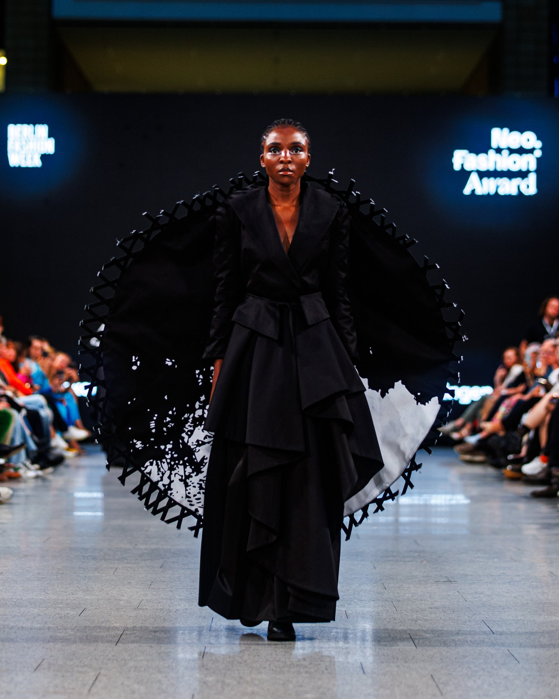 SUIYAN CAI von Jing-Jie Huang auf der Neo.Fashion. 2024 SUIYAN CAI von Jing-Jie Huang auf der Neo.Fashion. 2024